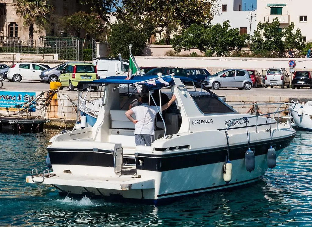 Natante Fjord Solcio 39 Otel Favignana İtalya