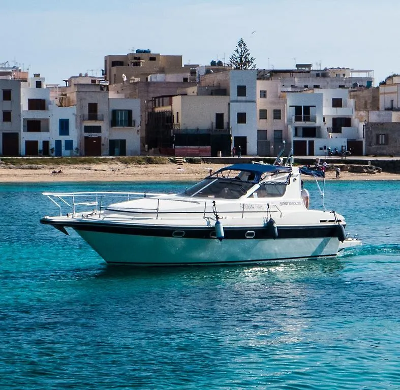 Natante Fjord Solcio 39 Otel Favignana İtalya